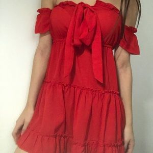 Off-the-shoulder Strapless Flowy Dress